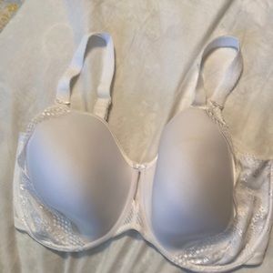 Elomi size 40H UK or 40K US white underwire bra with lace trim.